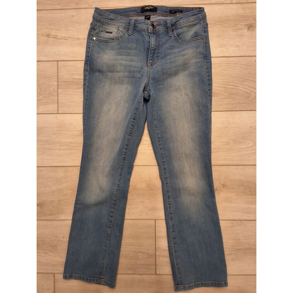 Nine West Taylor Cuffed Capri Style Womens Size 6 Light Blue denim Jeans
